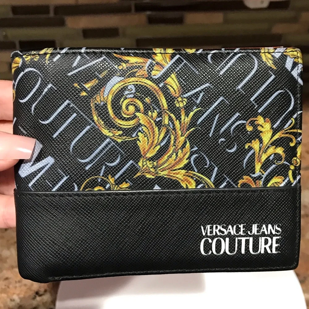 NWOT VERSACE JEANS COUTURE Bifold Leather Wallet 🔥😍❤️
